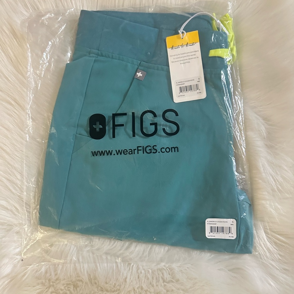 Figs New Marine Zamora Joggers. Small Petite.